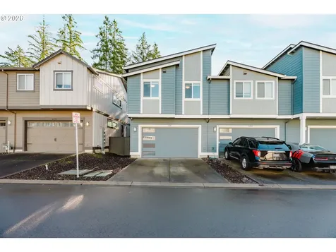 6268 SE Harkness Lane Hillsboro OR 97123
