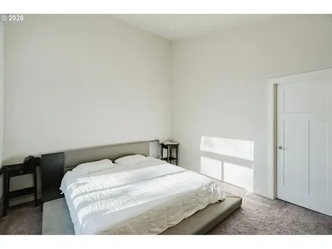 6268 SE Harkness Lane Hillsboro OR 97123