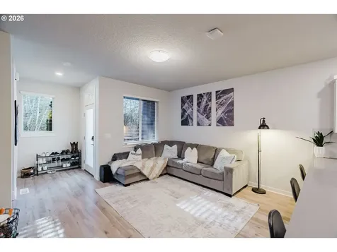 6268 SE Harkness Lane Hillsboro OR 97123
