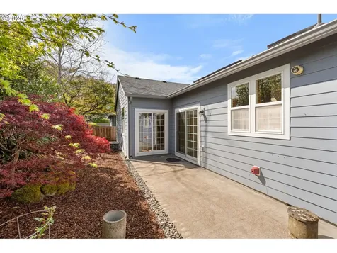 856 NE Pacific Drive Fairview OR 97024