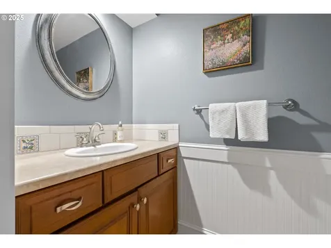 9645 SW New Forest Drive Beaverton OR 97008
