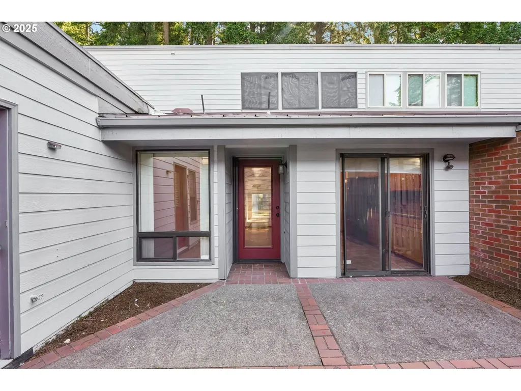 1200 NE Territorial Road Canby OR 97013