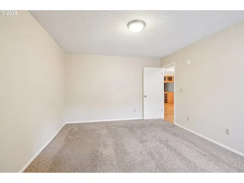 1200 NE Territorial Road Canby OR 97013