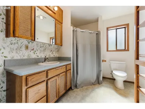 3135 NW Charmyr Vista Drive Corvallis OR 97330