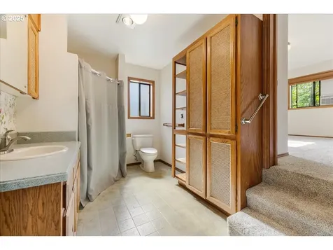 3135 NW Charmyr Vista Drive Corvallis OR 97330