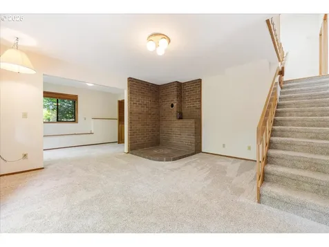 3135 NW Charmyr Vista Drive Corvallis OR 97330