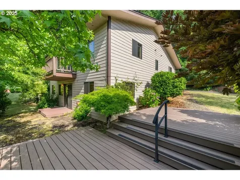 3135 NW Charmyr Vista Drive Corvallis OR 97330