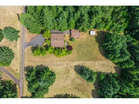 3135 NW Charmyr Vista Drive Corvallis OR 97330