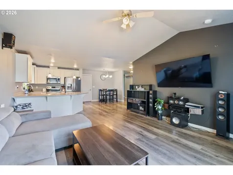 1185 NE Francis Street Rockaway Beach OR 97136