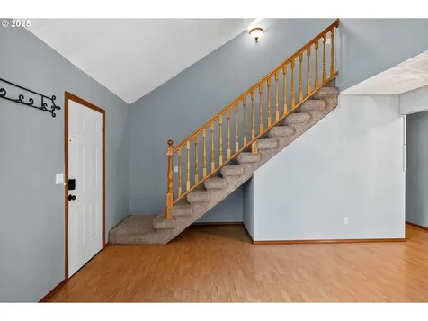 8941 SE Knapp Street Portland OR 97266