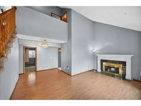 8941 SE Knapp Street Portland OR 97266