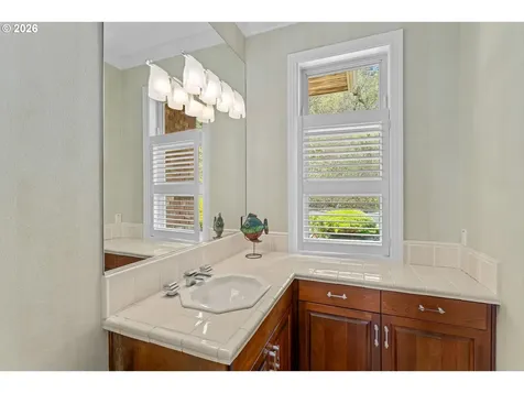 57 Hidalgo Street Lake Oswego OR 97035