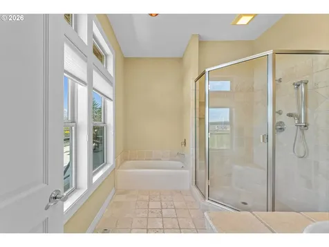 57 Hidalgo Street Lake Oswego OR 97035