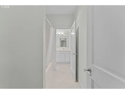 57 Hidalgo Street Lake Oswego OR 97035