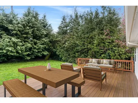 4225 SE Malden Street Portland OR 97206