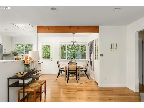 4225 SE Malden Street Portland OR 97206
