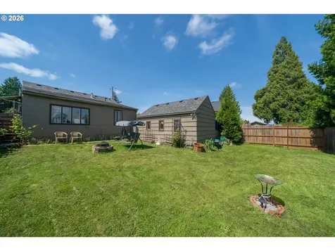 1450 SW Ninth Street Dallas OR 97338