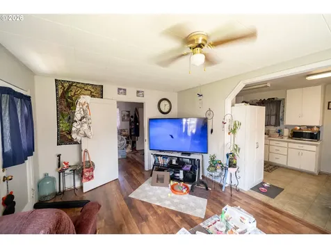 1450 SW Ninth Street Dallas OR 97338