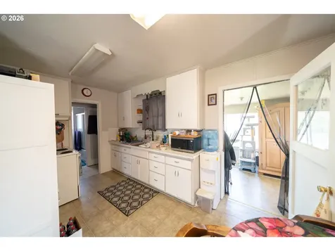 1450 SW Ninth Street Dallas OR 97338