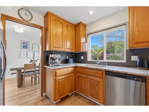2101 N Thorne Street Newberg OR 97132