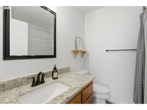2101 N Thorne Street Newberg OR 97132