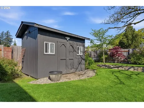 2101 N Thorne Street Newberg OR 97132