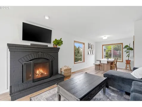2101 N Thorne Street Newberg OR 97132
