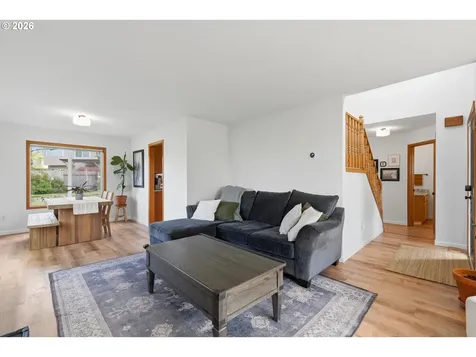 2101 N Thorne Street Newberg OR 97132