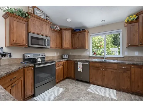 440 E Evans Drive Tidewater OR 97390