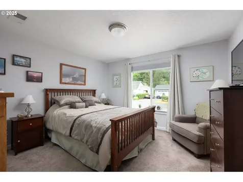 440 E Evans Drive Tidewater OR 97390
