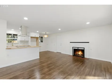 18640 SE Yamhill Circle Portland OR 97233