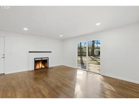 18640 SE Yamhill Circle Portland OR 97233