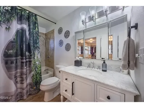 3100 NE 31st Court Lincoln City OR 97367