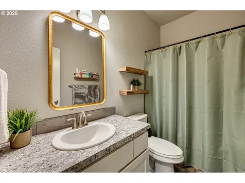 816 NE 11th Court Battle Ground WA 98604
