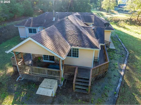 140 Golden Drive Scottsburg OR 97473