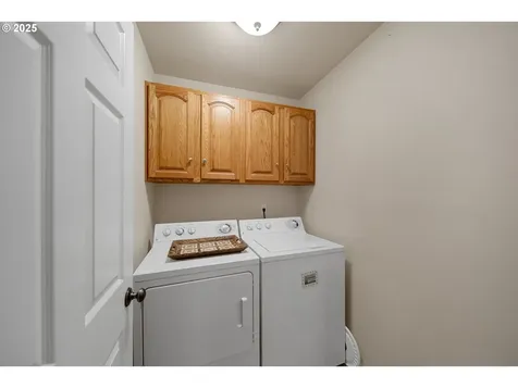 140 Golden Drive Scottsburg OR 97473
