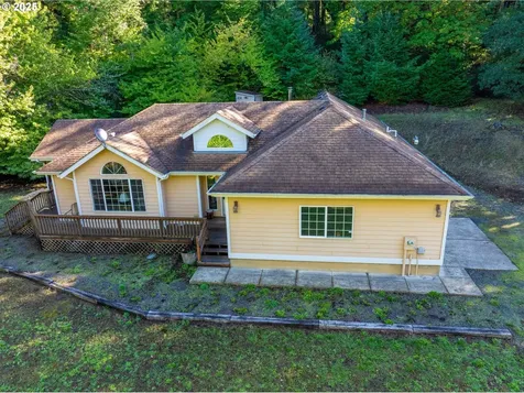 140 Golden Drive Scottsburg OR 97473