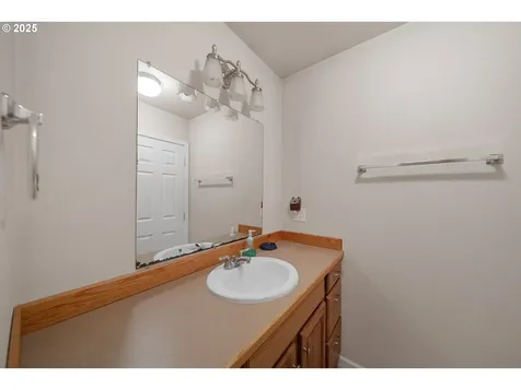 140 Golden Drive Scottsburg OR 97473