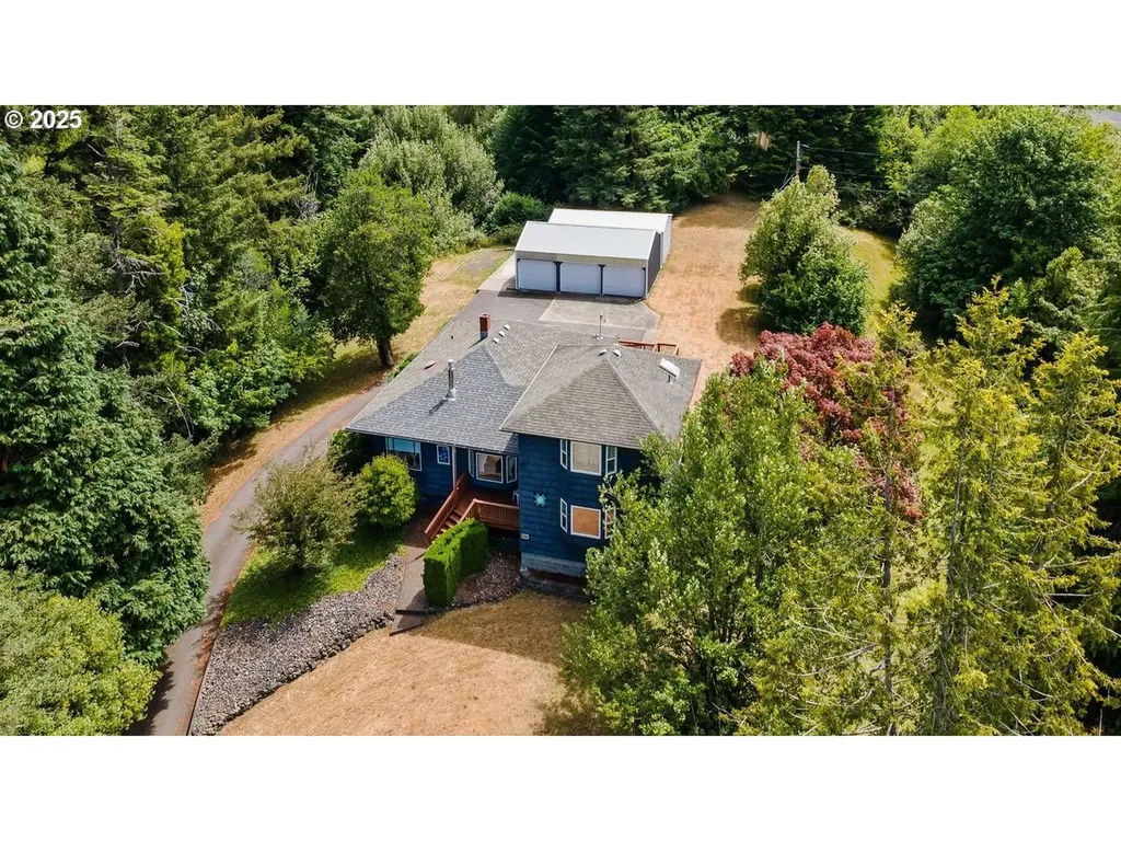 200 S Adams Street Coquille OR 97423