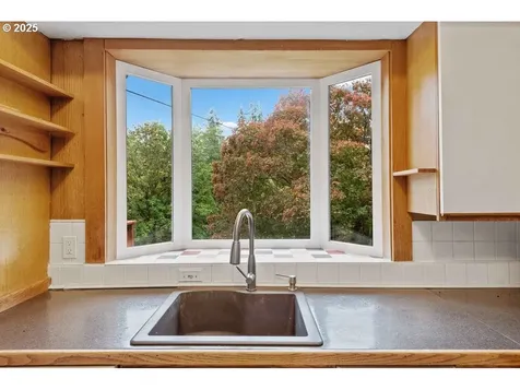 200 S Adams Street Coquille OR 97423