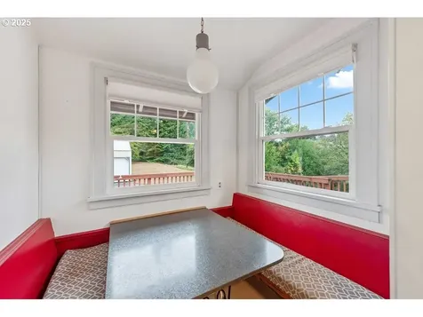 200 S Adams Street Coquille OR 97423