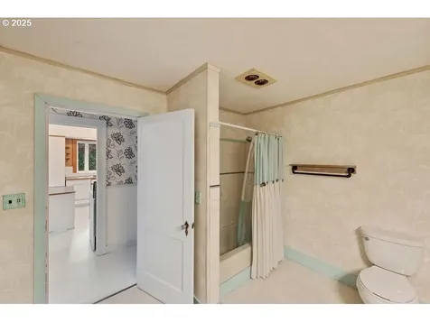 200 S Adams Street Coquille OR 97423