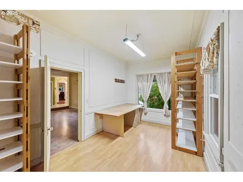 200 S Adams Street Coquille OR 97423