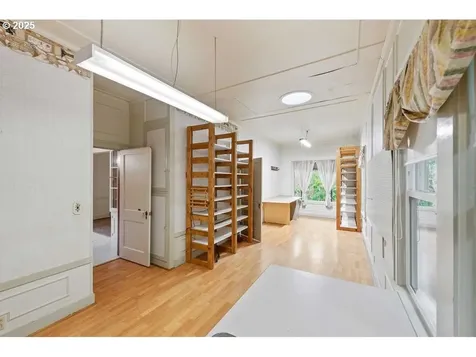 200 S Adams Street Coquille OR 97423