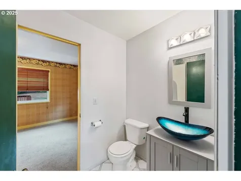 200 S Adams Street Coquille OR 97423