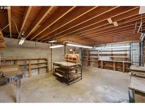 200 S Adams Street Coquille OR 97423
