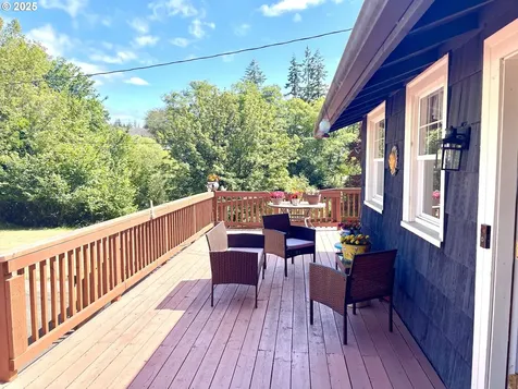 200 S Adams Street Coquille OR 97423