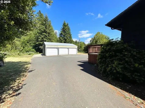 200 S Adams Street Coquille OR 97423