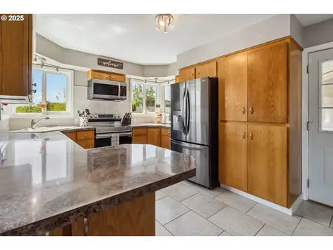 106 Dixie Lane Longview WA 98632