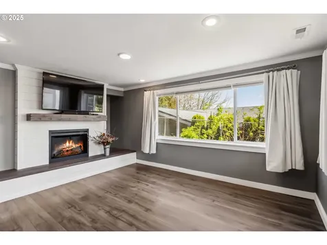 106 Dixie Lane Longview WA 98632